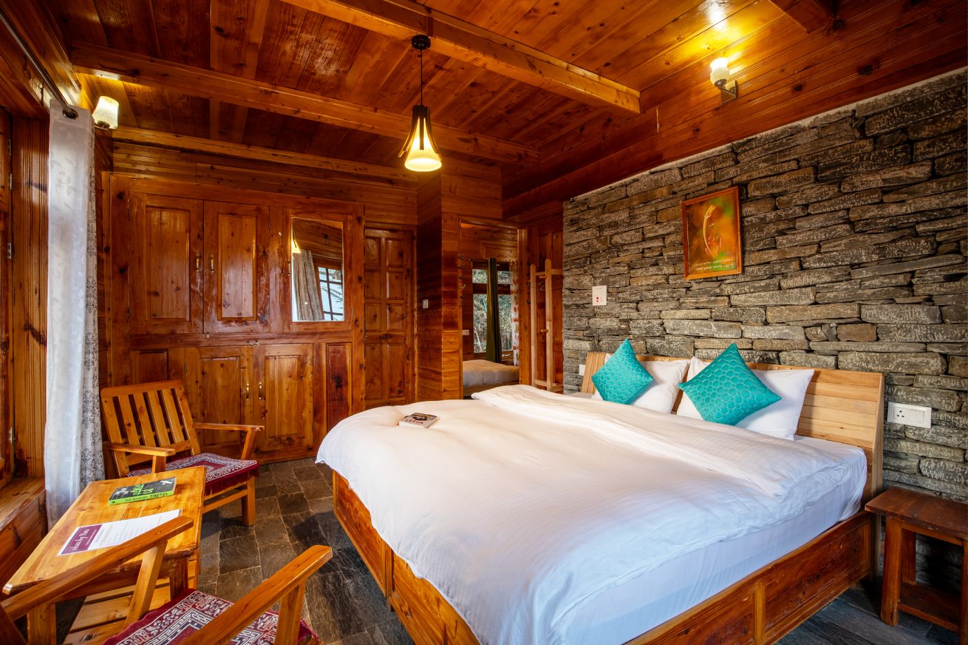 images/room/executive-family-suite-with-balcony4.jpg