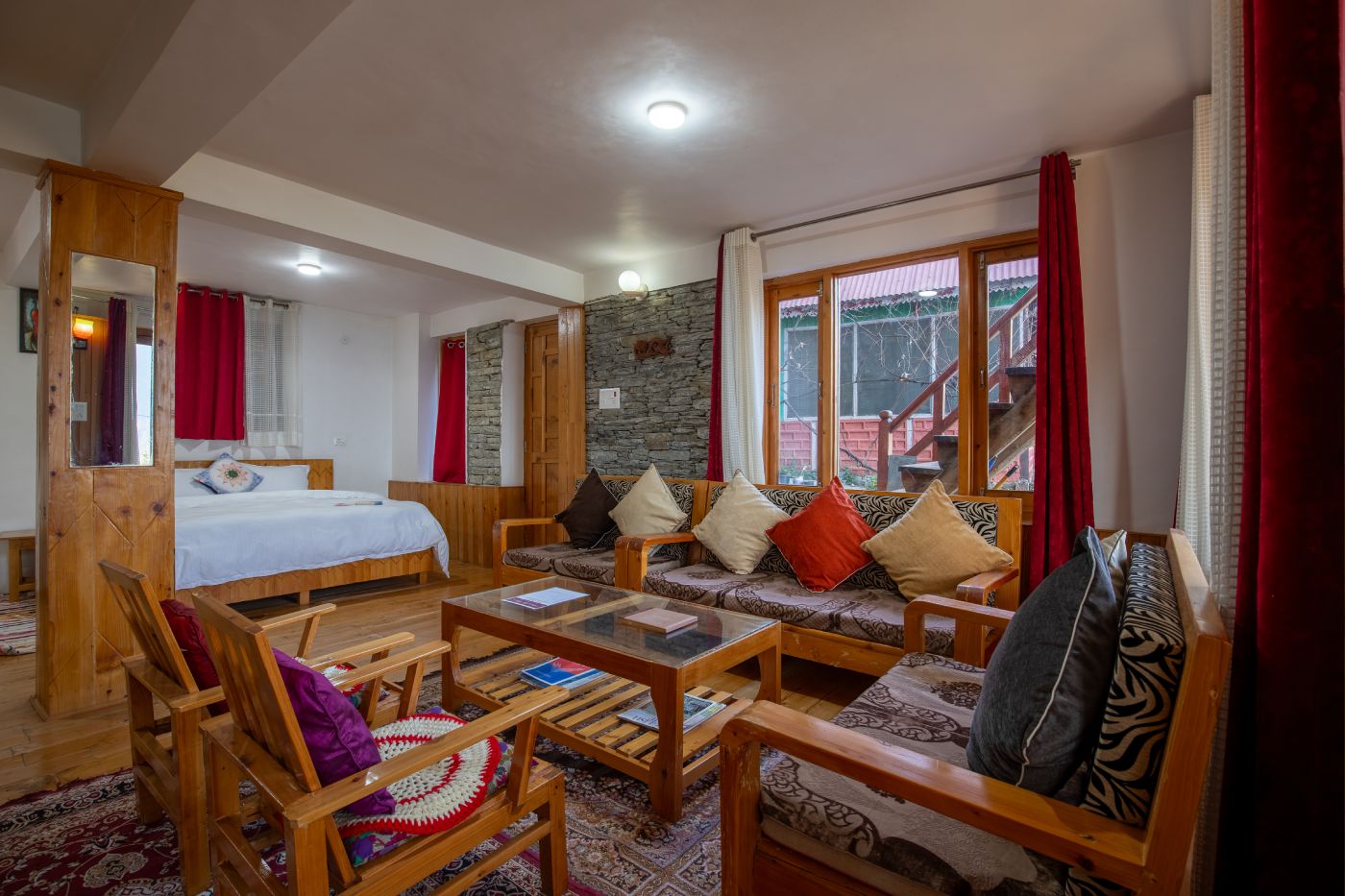 images/room/family-suite-with-garden6.jpg