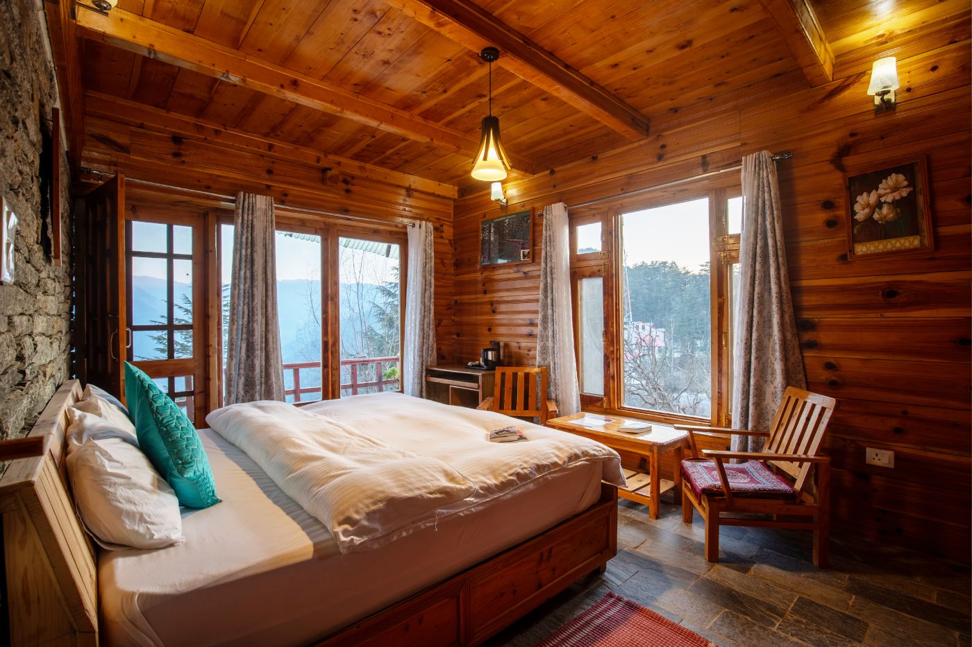 images/room/super-deluxe-balcony-view-13.jpg